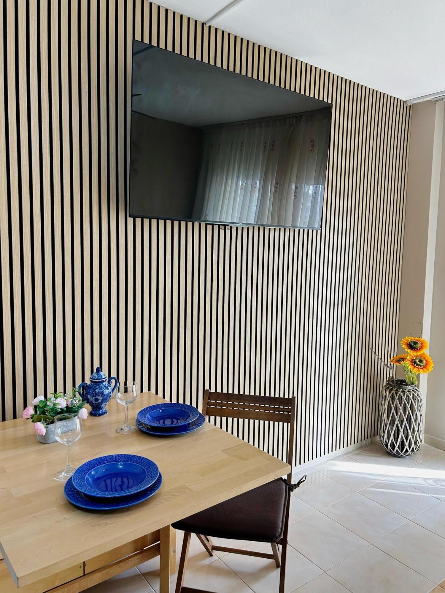 Comfy Apartment In Салоу Экстерьер фото